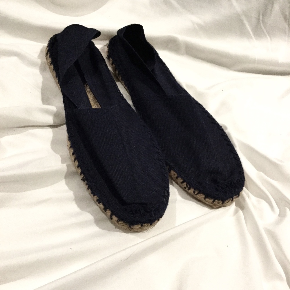 PRICE DROP PRICE FIRM  Office dark Navy flats